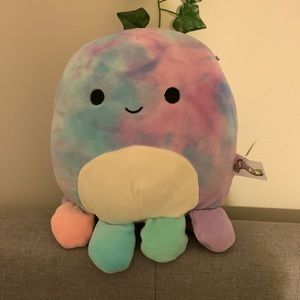 Mary octopus Squishmallow